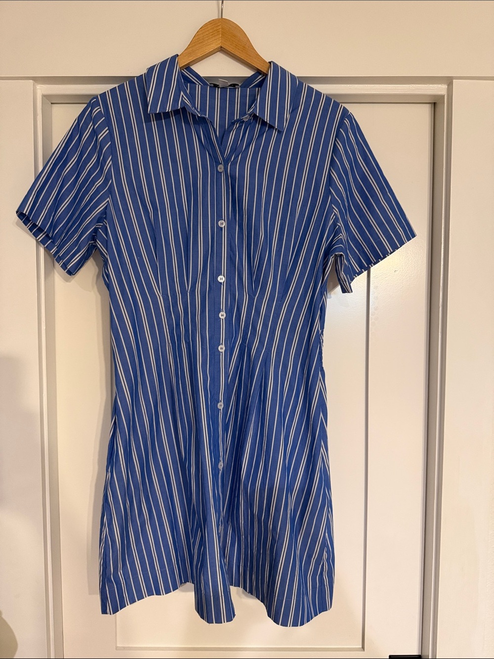 EVEREVE Striped Mini Dress in Blue & White Like New